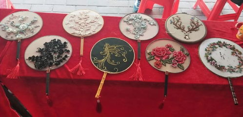 藝術設計學院黨支部與宏遠社區(qū)共建民族文化活動