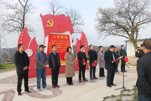 平?jīng)鍪忻褡逦幕囆g研究會為群眾提供中華文化藝術展示交流活動